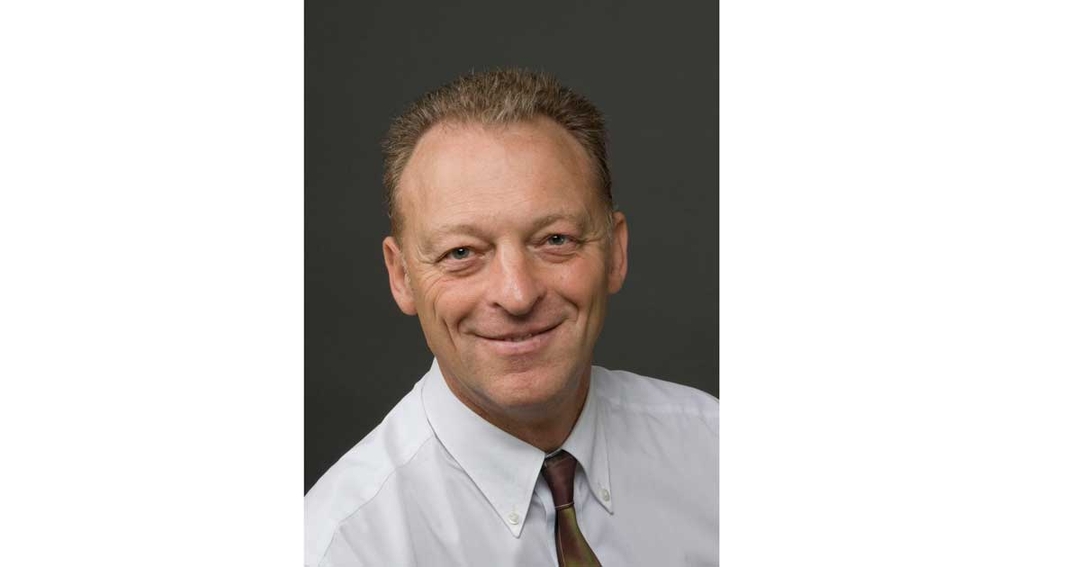 Peter Borriello gets Special NOAH Award for Contribution to Animal Health