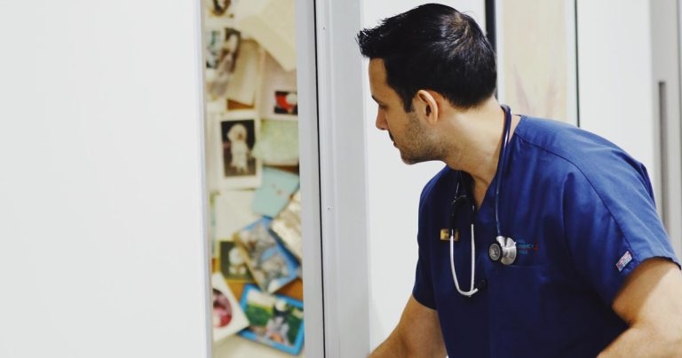 Approaching an emergency consultation