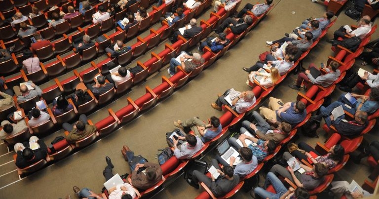 Summit to offer RVNs advice on sharing leadership burdens