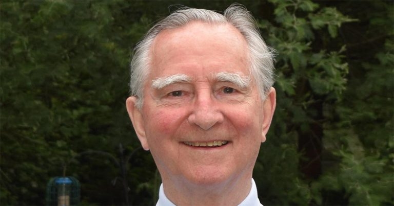 Tributes paid to veterinary business pioneer