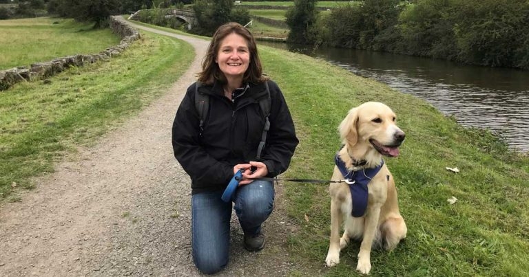 Charity leader gets WSAVA award for work on tackling animal and domestic abuse