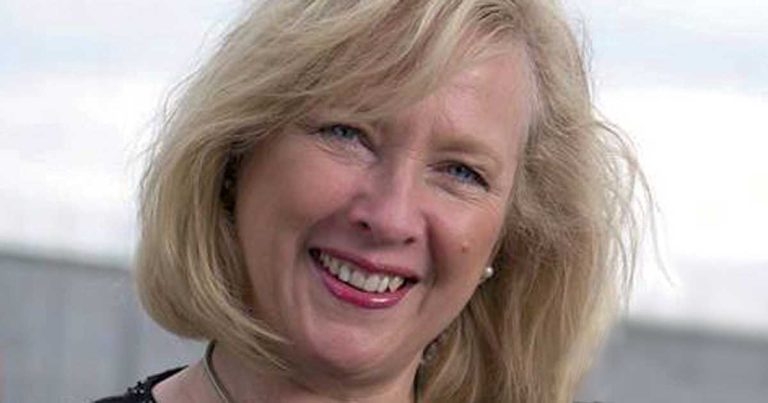 Chief executive to leave Battersea next year