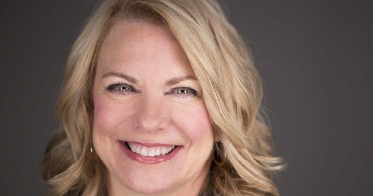 Big names lined up for leadership summit