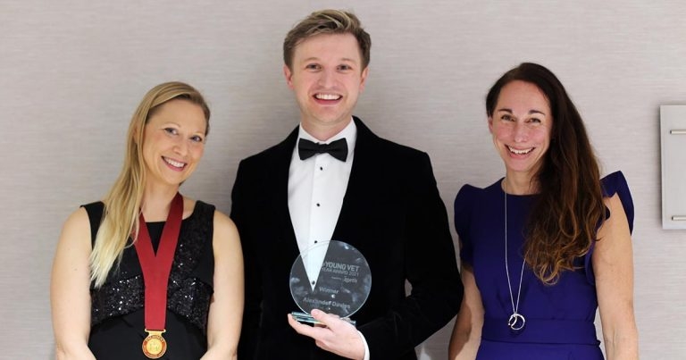 Inspiring clinician Alex wins BVA’s 2021 Young Vet of the Year Award