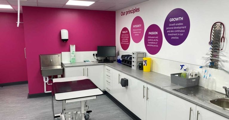 Independent vet group opens second site