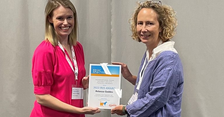 RVC lecturer scoops international award for feline kidney research