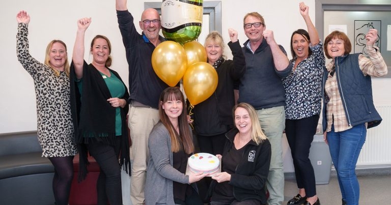 Colleagues clock up 300 years of care for poorly pets