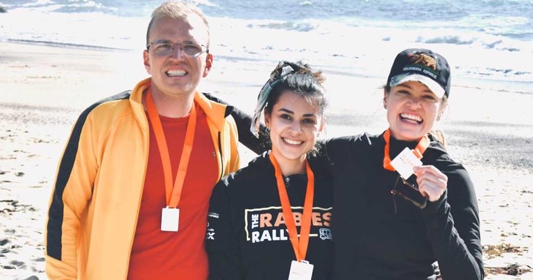 Teams steer to success in tuk-tuk rally for veterinary charity