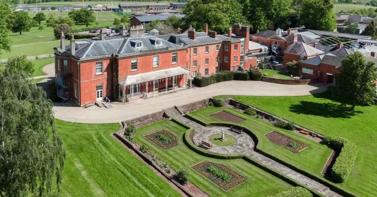 University unveils veterinary physio degree programme