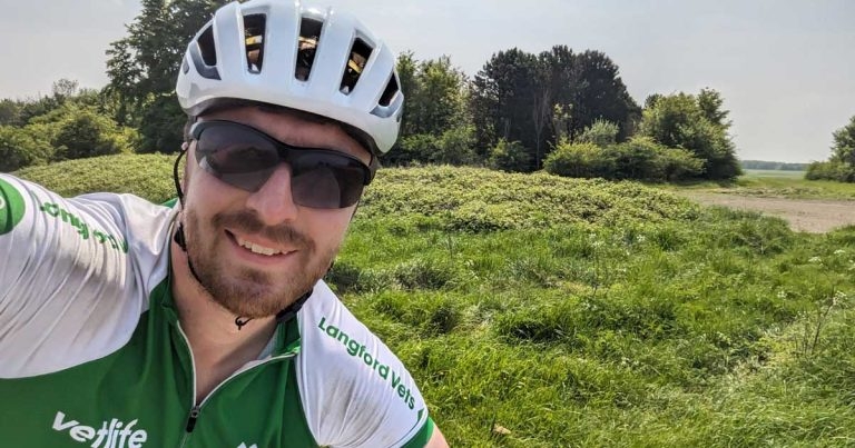 Oscar rides again for new Tour de Vet School