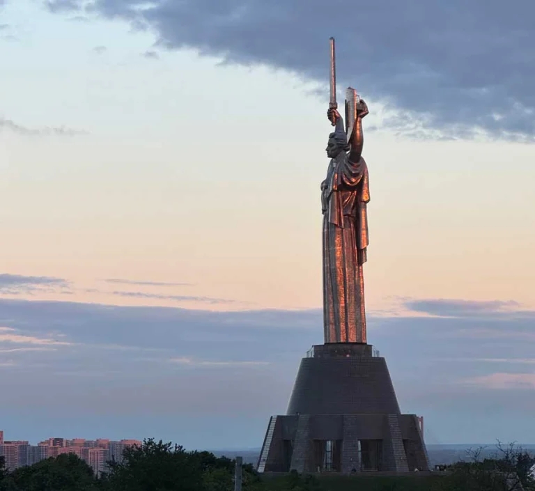 Ukraine : CPD and air raid alarms