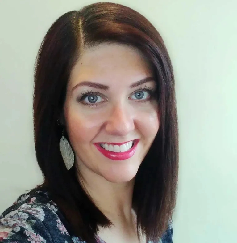 Ep 126: Vet technicians and the issues they are facing, with Danielle Chesek