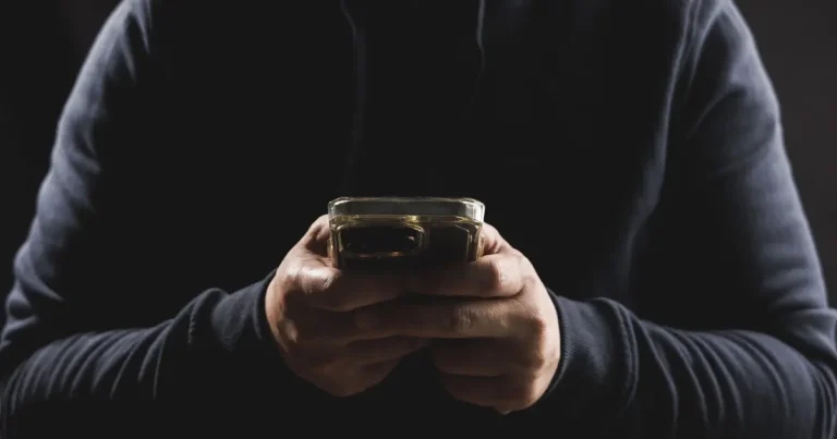 Charity urges law change to tackle online animal abuse